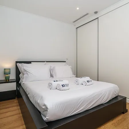 Fenix Ii By Madeira Dream * Câmara de Lobos