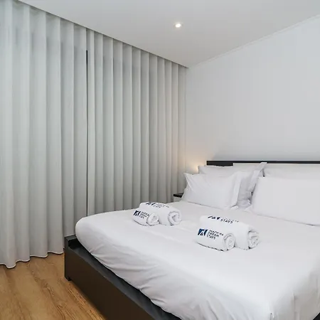 Fenix Ii By Madeira Dream