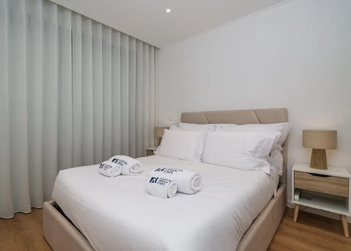 Fenix Ii By Madeira Dream 卡马拉-德洛布什