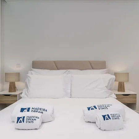 Fenix Ii By Madeira Dream *